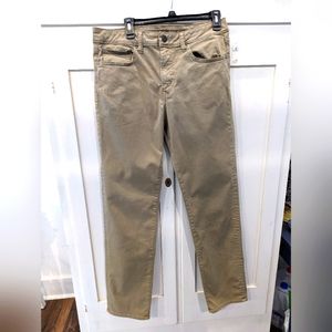 American Eagle men's khaki pants 32×36 tall guy